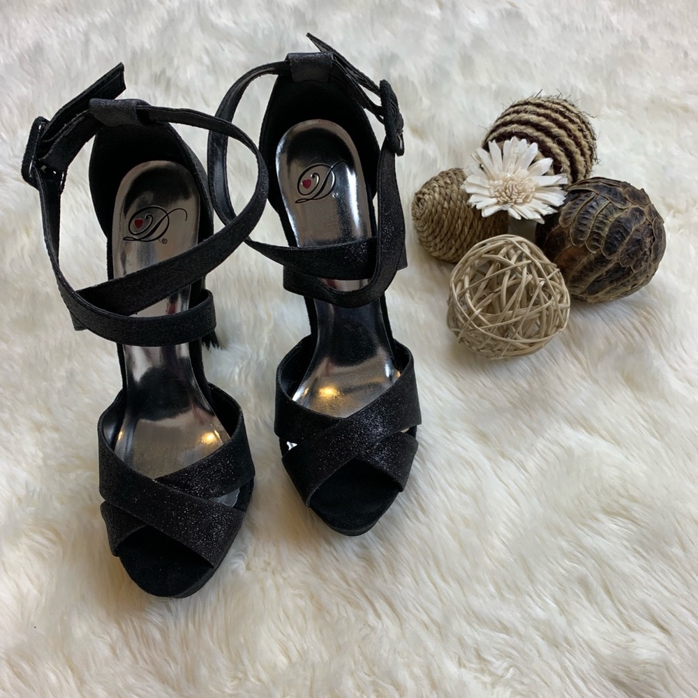 Beautiful black heels